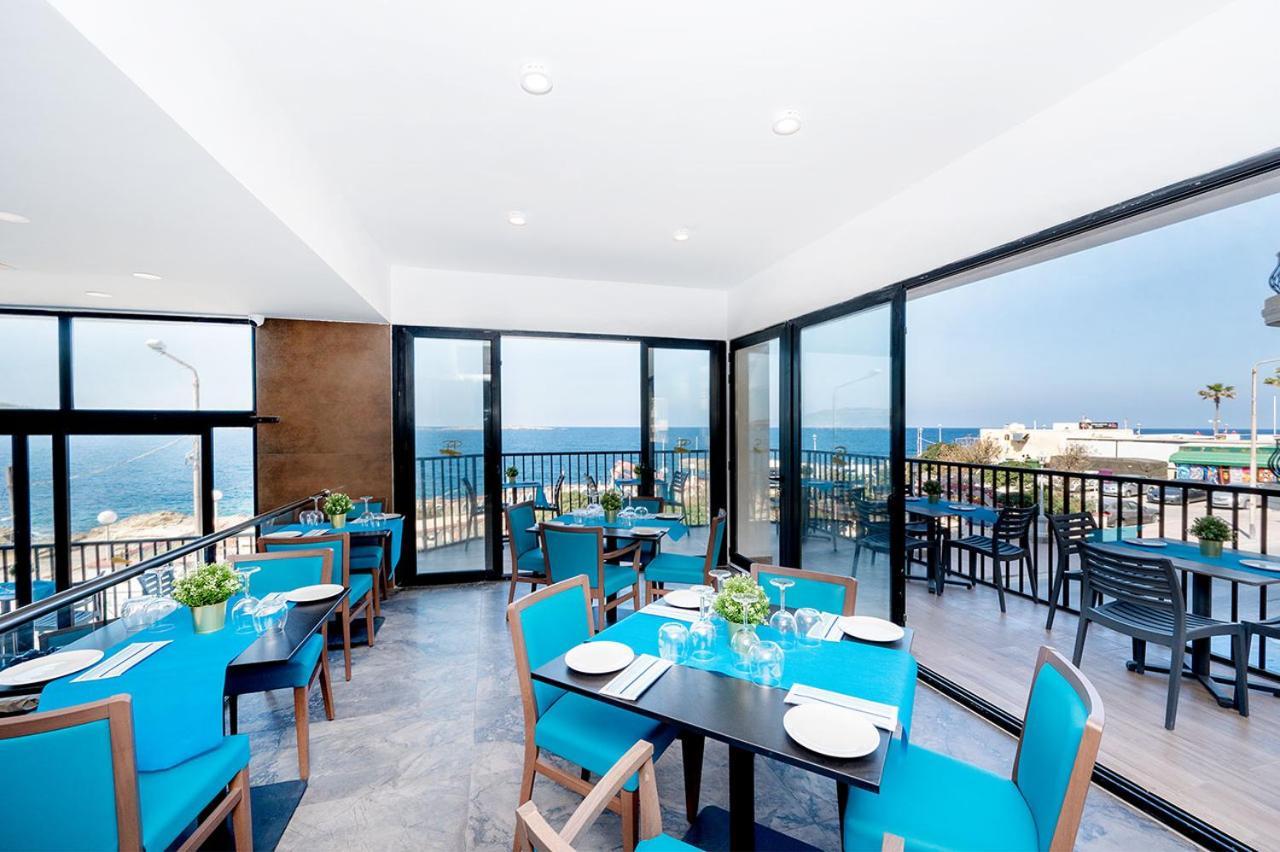 Islet Promenade Seafront Apartment With Large Corner Terrace By Getawaysmalta セント・ポールズ・ベイ エクステリア 写真